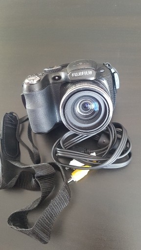 Zdjęcie oferty: Aparat fotograficzny Fujifilm Finepix S2950