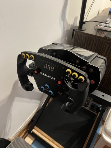 Zdjęcie oferty: Fanatec csw v2.5 + ClubSport F1 Steering wheel