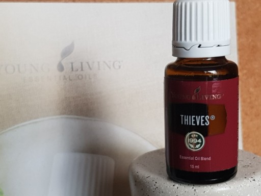 Zdjęcie oferty: Olejek złodziei Thieves Young Living 15 ml 