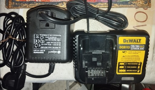 Zdjęcie oferty: Ładowarka DeWalt oraz transformator 