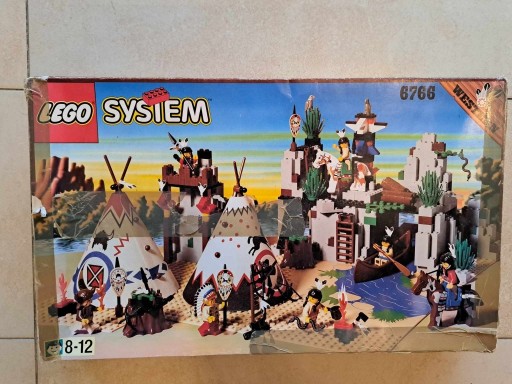 Zdjęcie oferty: Lego 6766 Rapid River Village / Osada indiańska nad rzeką 