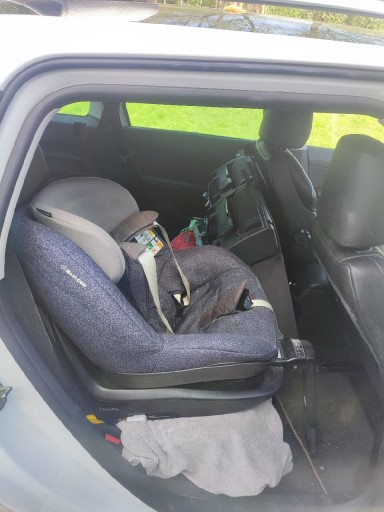 Zdjęcie oferty: Fotelik plus baza Maxi Cosi Two way isofix