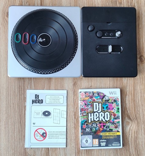 Zdjęcie oferty: Nintendo Wii gra DJ Hero + kontroler (mikser)