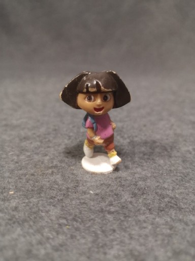 Zdjęcie oferty: Dora - figurka z serii kreskówek 