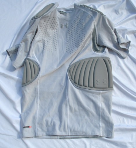 Zdjęcie oferty: BLUZA football HEATGEAR UNDER ARMOUR rozmiar xL