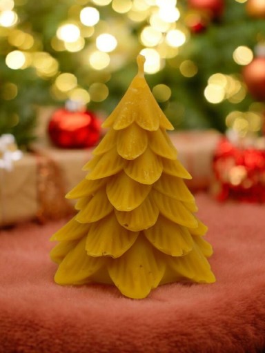 Zdjęcie oferty: Świeca z wosku pszczelego Choinka Tradycyjna 2 Zielony Świecownik