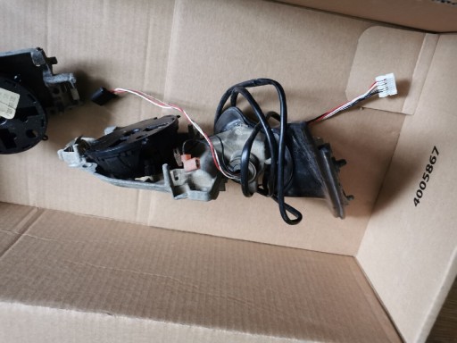 Zdjęcie oferty: Mechanizm lusterek Audi A4 B6