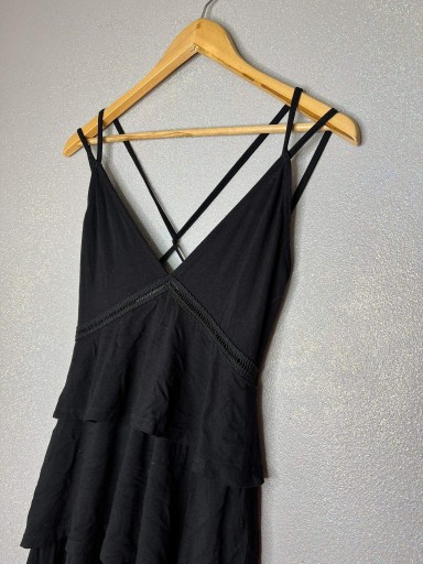 Zdjęcie oferty: Czarna Sukienka na Ramiączkach 36/S Asos