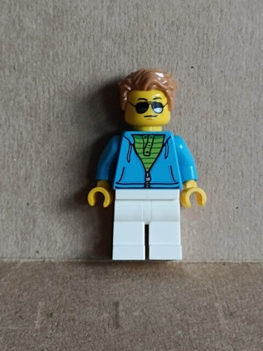 Zdjęcie oferty: TWN321 COOL CUSTOMER LEGO MINIFIGURKA