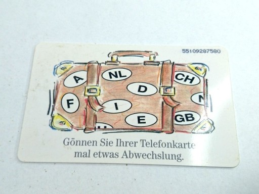 Zdjęcie oferty: 198 - Niemcy walizka z symbolami państw 