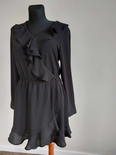 Zdjęcie oferty: Object czarna sukienka kopertowa z falbanami 36