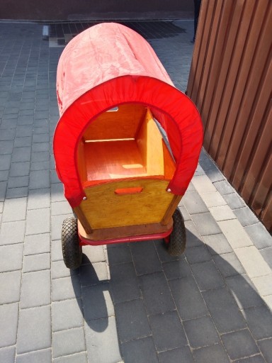 Zdjęcie oferty: Sprzedam wózek dla dzieci mała karoca