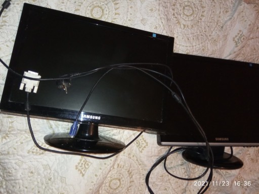 Zdjęcie oferty: Monitory Samsung 931bw i 953 bw