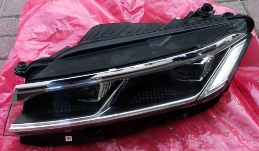 Zdjęcie oferty: REFLEKTOR LEWY LED VW TOUAREG MK3