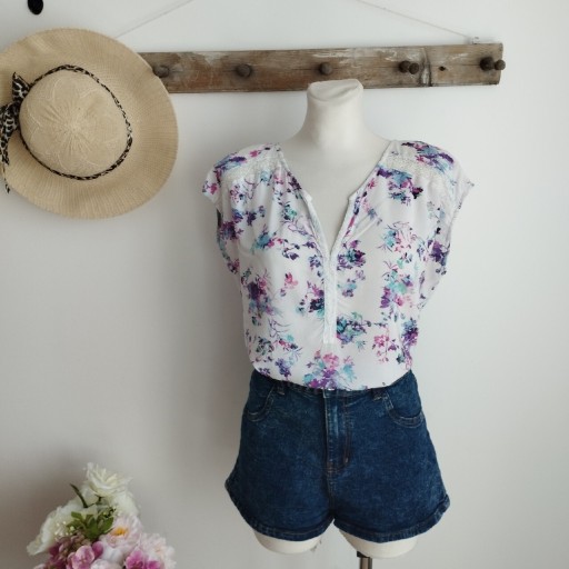 Zdjęcie oferty: Bluzka damska Promod z kwiatowym wzorem i koronką, rozmiar L/XL