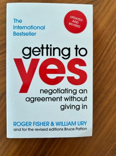 Zdjęcie oferty: R. Fisher, W. Ury, Getting to Yes: Negotiating...