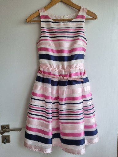 Zdjęcie oferty: Sukienka elegancka. Roz. 152cm.