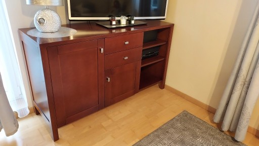 Zdjęcie oferty: Meble drewniane do salonu, stół, komoda, inne.