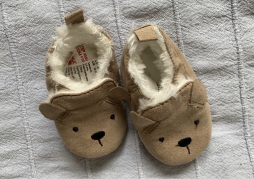 Zdjęcie oferty: Kapciuszki niemowlęce slippers ciepełko w stopkiHM