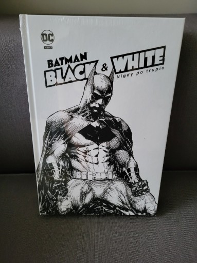 Zdjęcie oferty: BATMAN NOIR BLACK & WHITE NIGDY PO TRUPIE  CZARNO-BIAŁY W FOLII