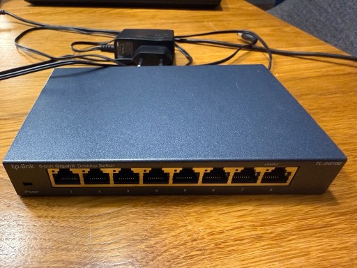 Zdjęcie oferty: Tp link 8-port gigabit desktop switch TL-SG108 (UN) ver.4.20 uszk.