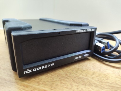Zdjęcie oferty: TANDBERG RDX QUIKSTOR USB3+ RMN-D-02-14 (8865-RDX)