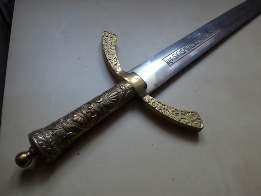 Zdjęcie oferty: Piękna, stara i bogato zdobiona replika miecza