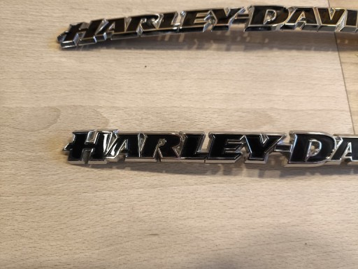 Zdjęcie oferty: Harley-Davidson emblematy FXBR