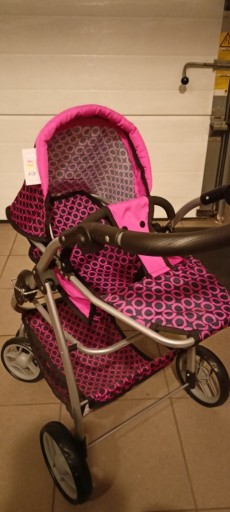Zdjęcie oferty: Wózek Doris dla lalek różowo-czarny 2w1 głęb.-spac