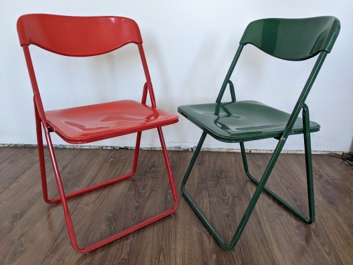 Zdjęcie oferty: Składane plastikowe krzesła 