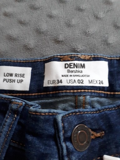 Zdjęcie oferty: Spodnie jeansy Denim Bershka, roz 34 Nowe!