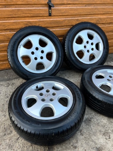 Zdjęcie oferty: Komplet Koła 15 cali 5x110 Opel Felgi Alu 15”