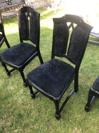 Zdjęcie oferty: Stół i 10 krzeseł