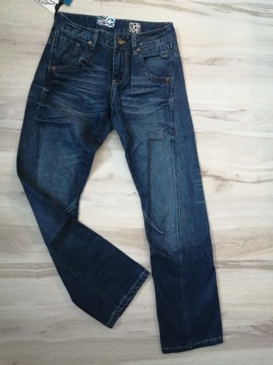 Zdjęcie oferty: Spodnie jeansowe 31 