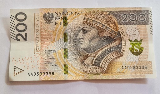 Zdjęcie oferty: Banknot 200 zł seria AA 0593396 