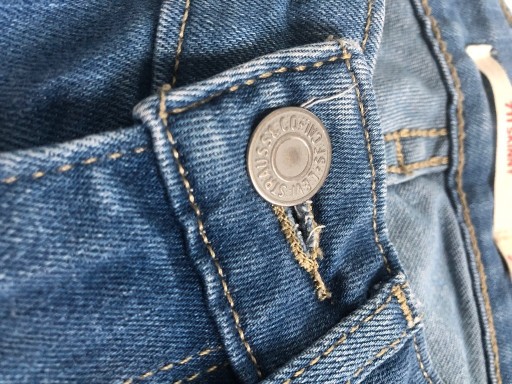 Zdjęcie oferty: Jeansy Levi’s 711 SKINNY używane