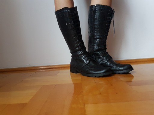 Zdjęcie oferty: Czarne skórzane buty zimowe wiązane sznurowane 40 