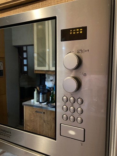 Zdjęcie oferty: Kuchenka mikrofalowa Hotpoint-Ariston MWHA 222 AX/HA do zabudowy