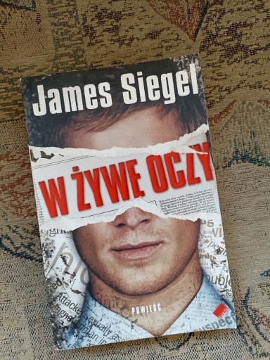 Zdjęcie oferty: James Siegel W żywe Oczy stan idealny