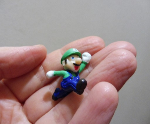 Zdjęcie oferty: Bajkowy magnes na lodówkę 3D Mario