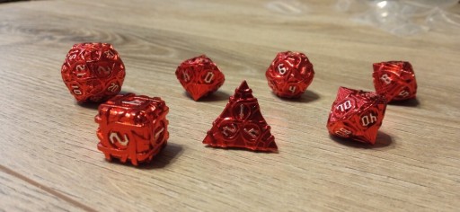 Zdjęcie oferty: Zestaw Kości RPG metalowe czerwone 