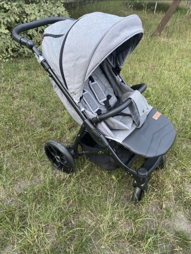 Zdjęcie oferty: Wózek spacerowy BabyMerc GTX szary