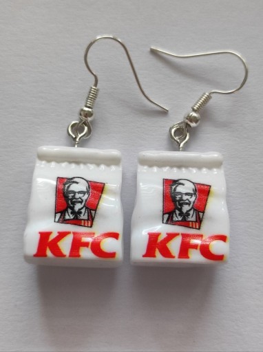 Zdjęcie oferty: Kolczyki torba kfc