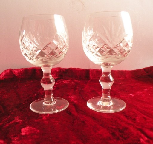 Zdjęcie oferty: 2 GRAWEROWANE KIELISZKI DO CZERWONEGO WINA