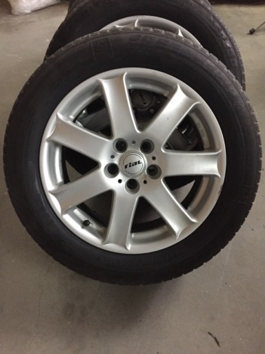 Zdjęcie oferty: Felgi aluminiowe 17” do Audi A6 z oponami zimowymi