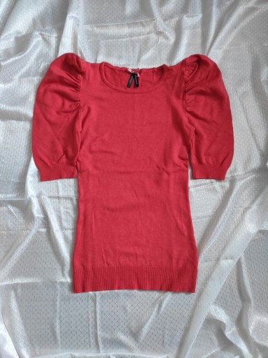 Zdjęcie oferty: Malinowy różowy Sweter z krótkim bufiastym rękawem