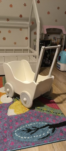 Zdjęcie oferty: Biały drewniany wózek dla lalek
