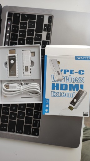 Zdjęcie oferty: Prawie nieużywany bezprzewodowy adapter HDMI z USB-C