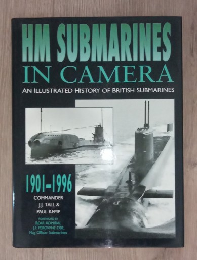 Zdjęcie oferty: HM Submarines in Camera 1901 1996 **