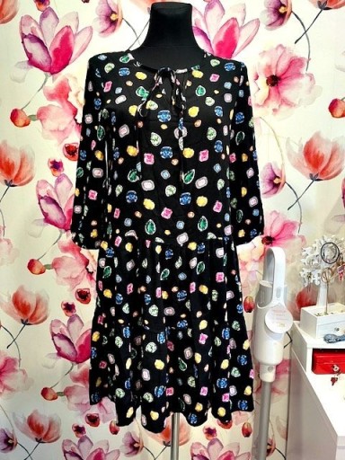 Zdjęcie oferty: sukienka modny wzór diamenciki roz.36
